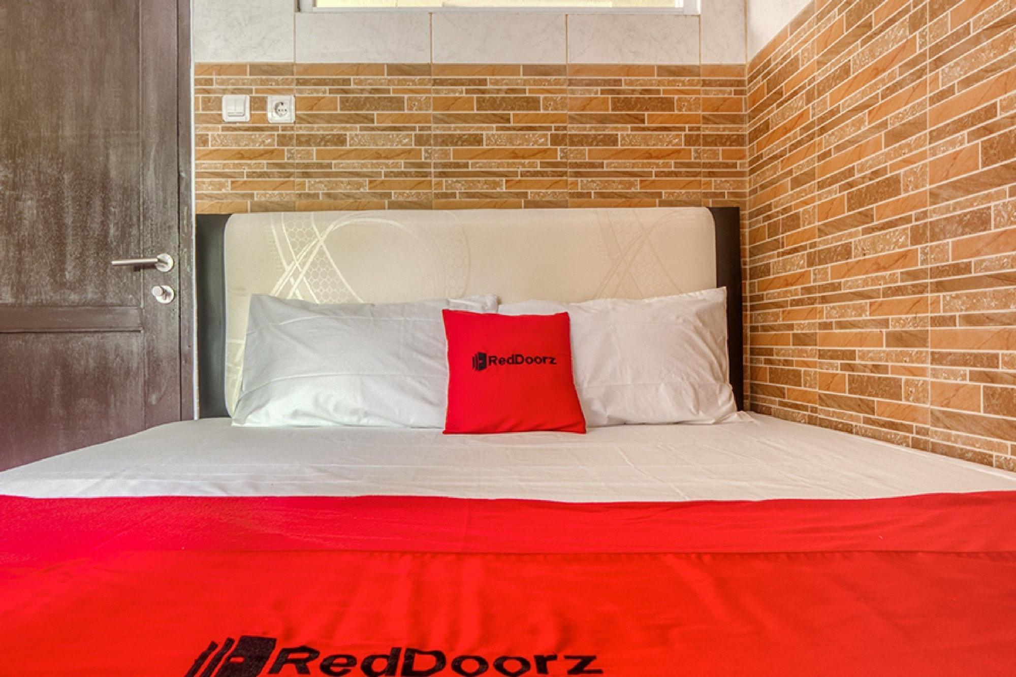 Hotel Reddoorz @ Panglima Polim 2 à Jakarta Extérieur photo